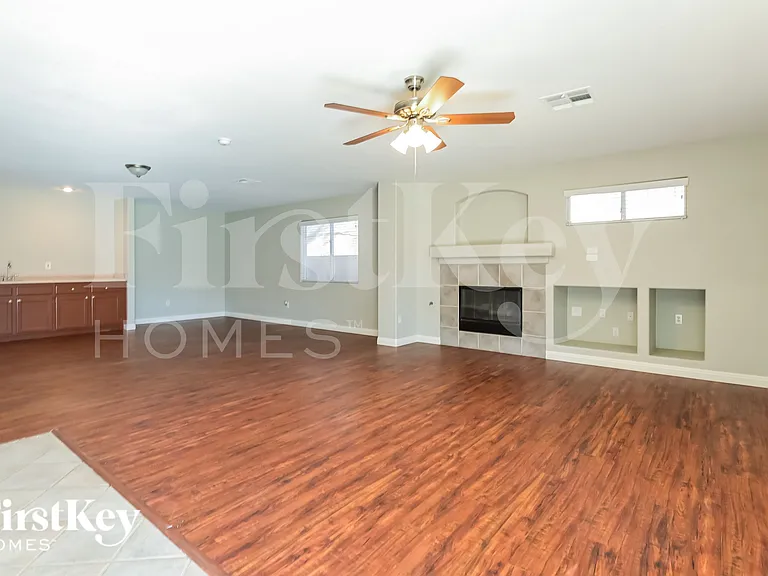 655 Corona Run Ave — Photo 5