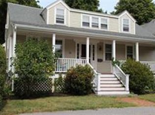 28 Vine St, Manchester, MA 01944