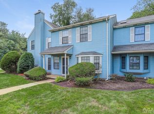 3202 Stonehedge Rd, Edison, NJ 08820