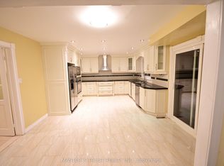 65 Farmstead Rd, Toronto, ON M2L2X2