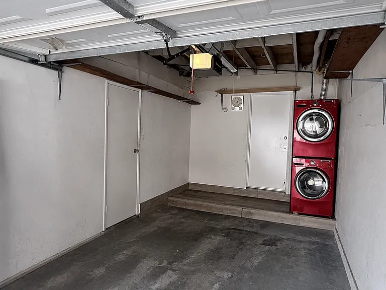garage