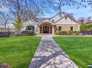 407 Mark Ln, River Vale, NJ 07675