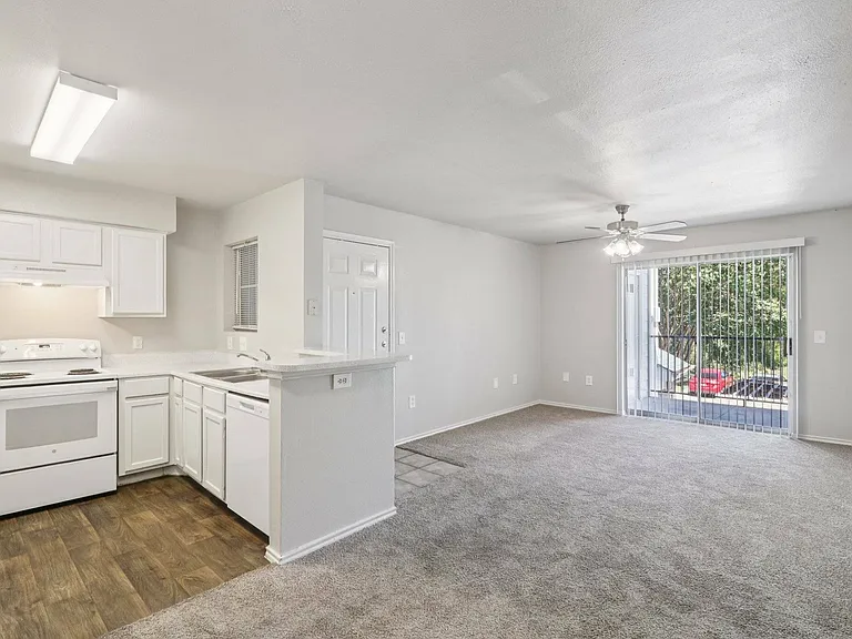 11-web-or-mls-5800 Techni Center Dr Unit 320-S2908-011