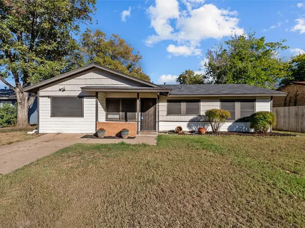 3955 Pate Dr, Fort Worth, TX 76119