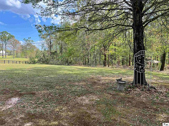 2nd image of 429 Richard Linder Rd