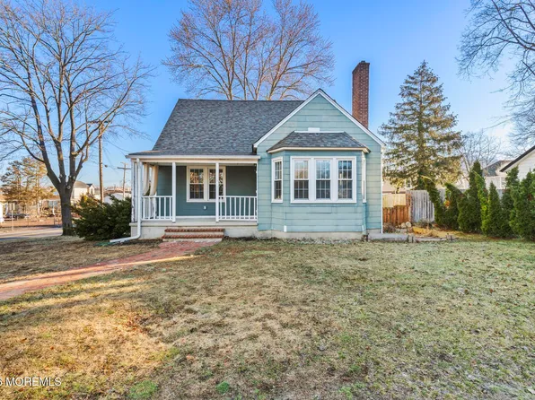 101 Forepeak Avenue, Beachwood, NJ 08722