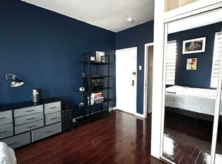 34 Scholes St APT 4R, Brooklyn, NY 11206