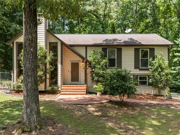 5577 Surrey Ln, Birmingham, AL 35242
