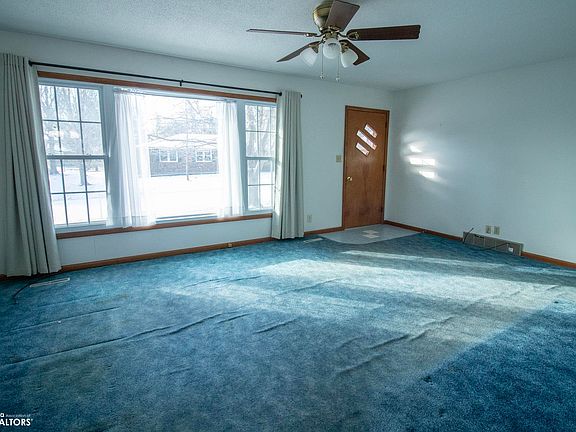 3rd image of 1319 Glenwood Ave
