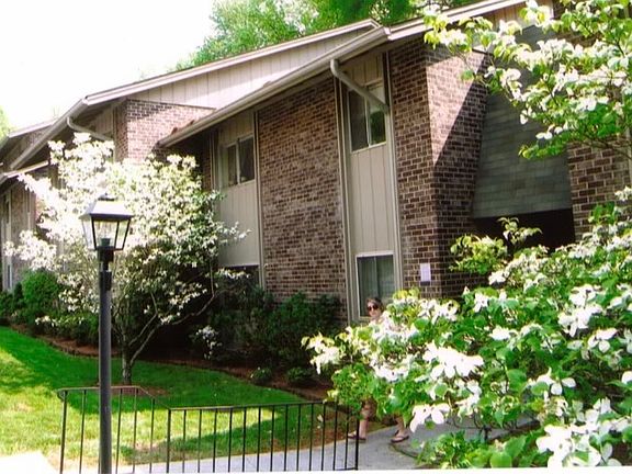 5th image of 3636 Taliluna Ave APT 238