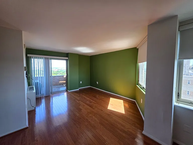 2800 Wisconsin Ave NW #Penthouse 1002 — Photo 10