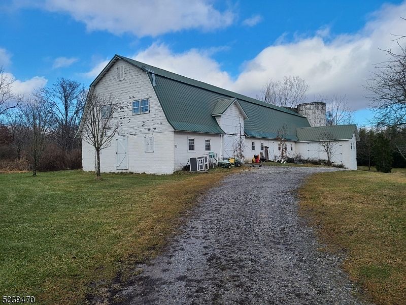 2nd image of 96 Haggerty Rd