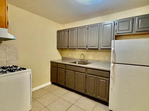 (undisclosed Address), Yonkers, NY 10705