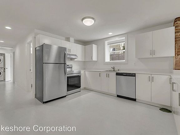 2nd image of 1511 E Alder St #2