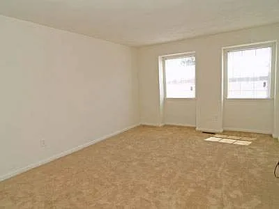 Eastwind Apartments — Photo 37