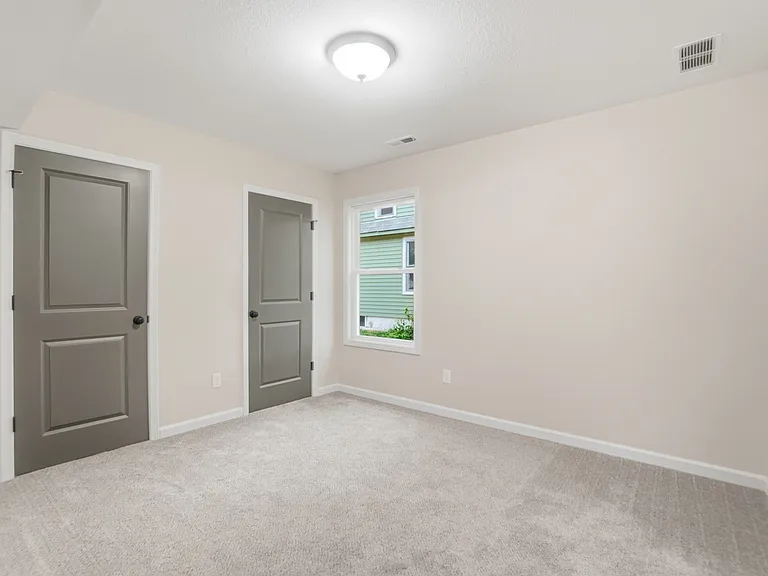 1626 Howell St #101 — Photo 12