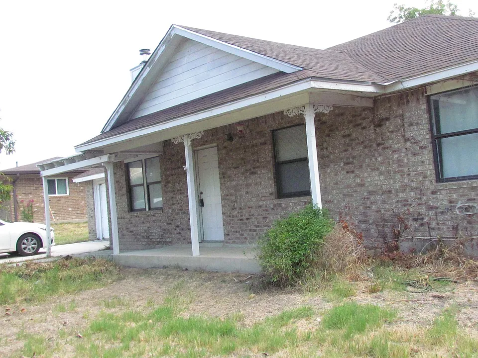 108 Timber Ln