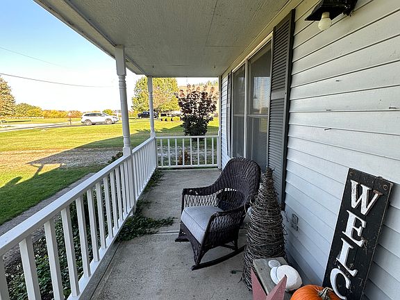 5th image of 1475 W County Road 300 S