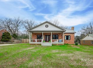 408 Hudson St, Winnsboro, SC 29180