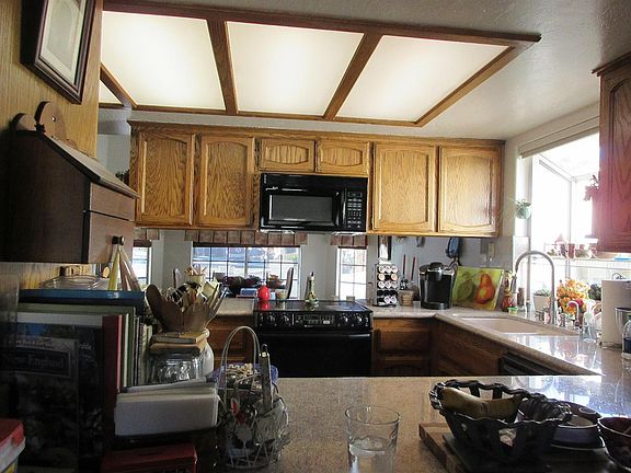 4th image of 27893 Fairacres Ln