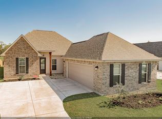 7219 Panama Canal Dr, Gonzales, LA 70737