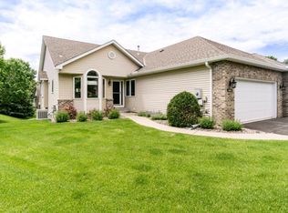 4443 Lakeshore Ter, Eagan, MN 55122