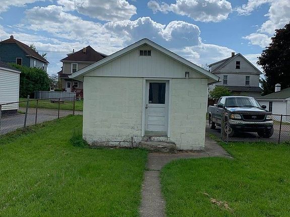 5th image of 1612 E Washington St