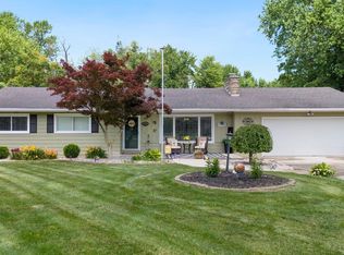 4831 Woodford Dr, Fort Wayne, IN 46835