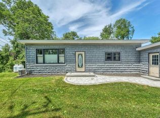 585 Shore Dr, New Windsor, NY 12553