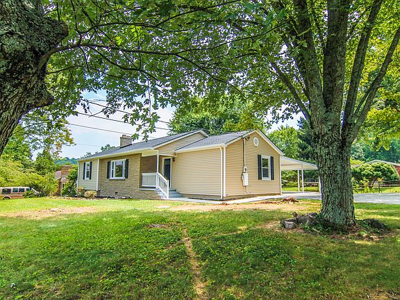 2nd image of 1300 Glenoaks Dr