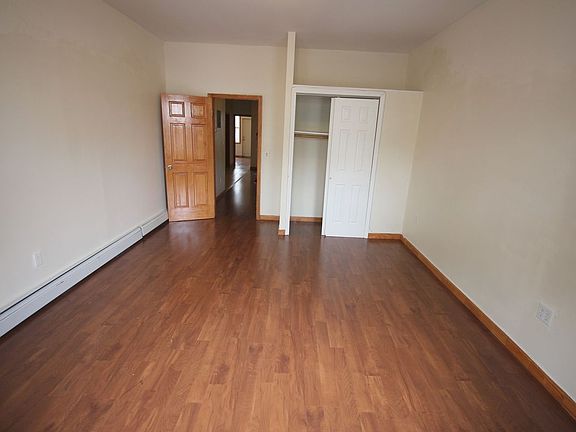 5th image of 374 Cornelia St #3