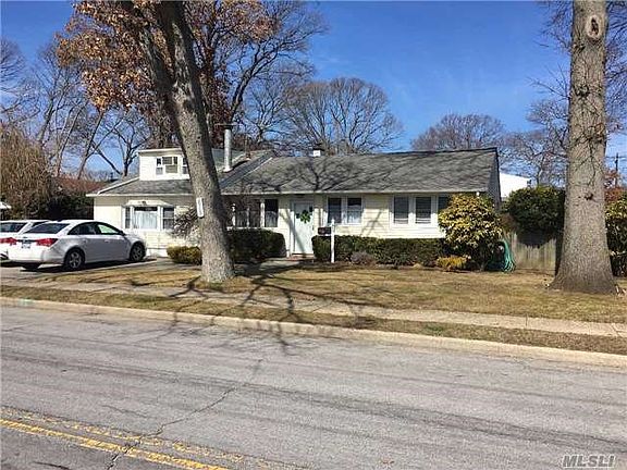 2nd image of 615 Central Ave