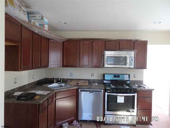 3rd image of 28 Camac Ave