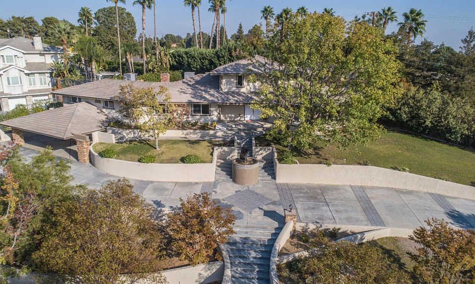 1st image of 4013 Country Club Dr