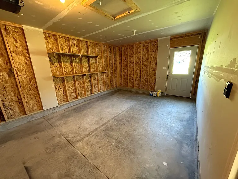 703 S Oak St — Photo 12