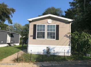 28 Locust Grv, Hazlet, NJ 07730