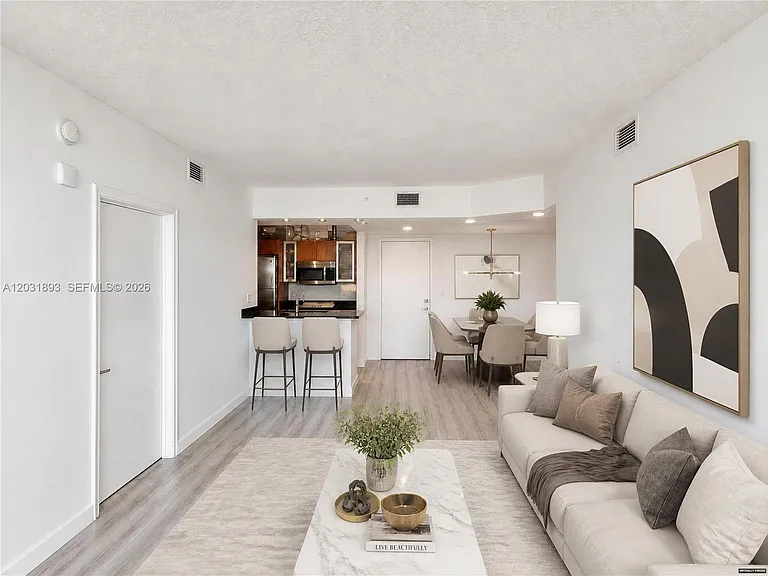 18800 NE 29th Ave #405 — Photo 7