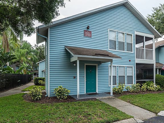 Exterior of a 2nd floor apartment
