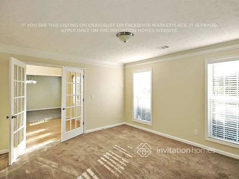 595 Paper Mill Dr — Photo 3