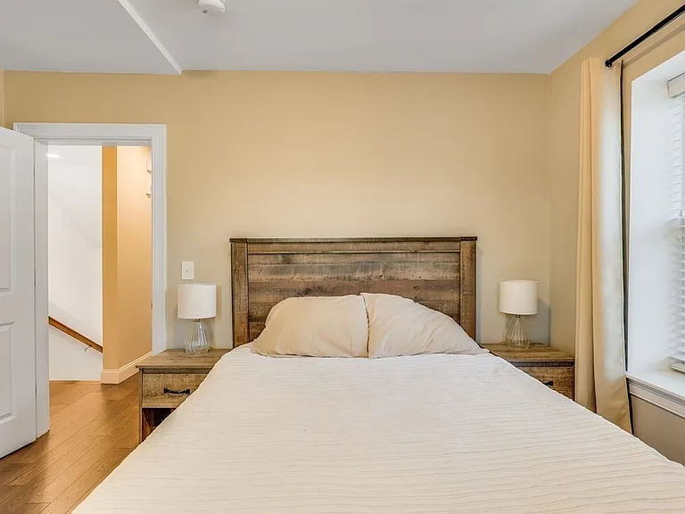 44 W Eagle St #3 — Photo 8