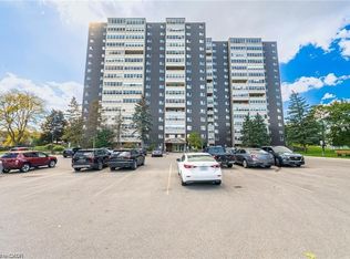 225 Harvard Pl #1105, Waterloo, ON N2J 4H4