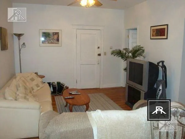 25 Cummings Rd #3 — Photo 5