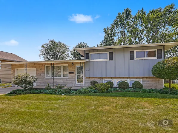 2204 Douglas St, Joliet, IL 60435