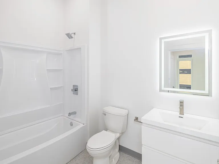 78-80 Middlesex St #103 — Photo 4