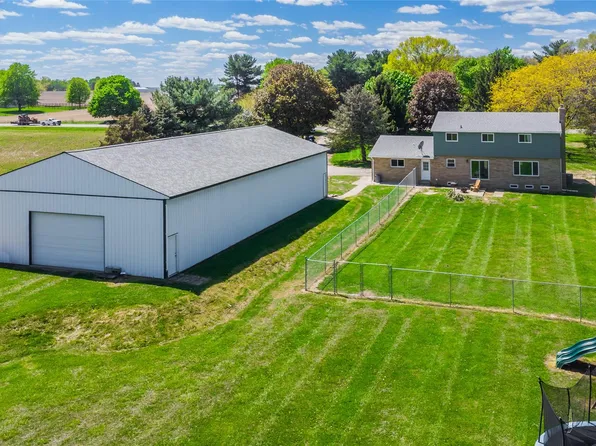 4240 Sheridan Rd, Flushing, MI 48433
