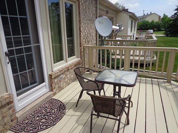 REAR DECK
