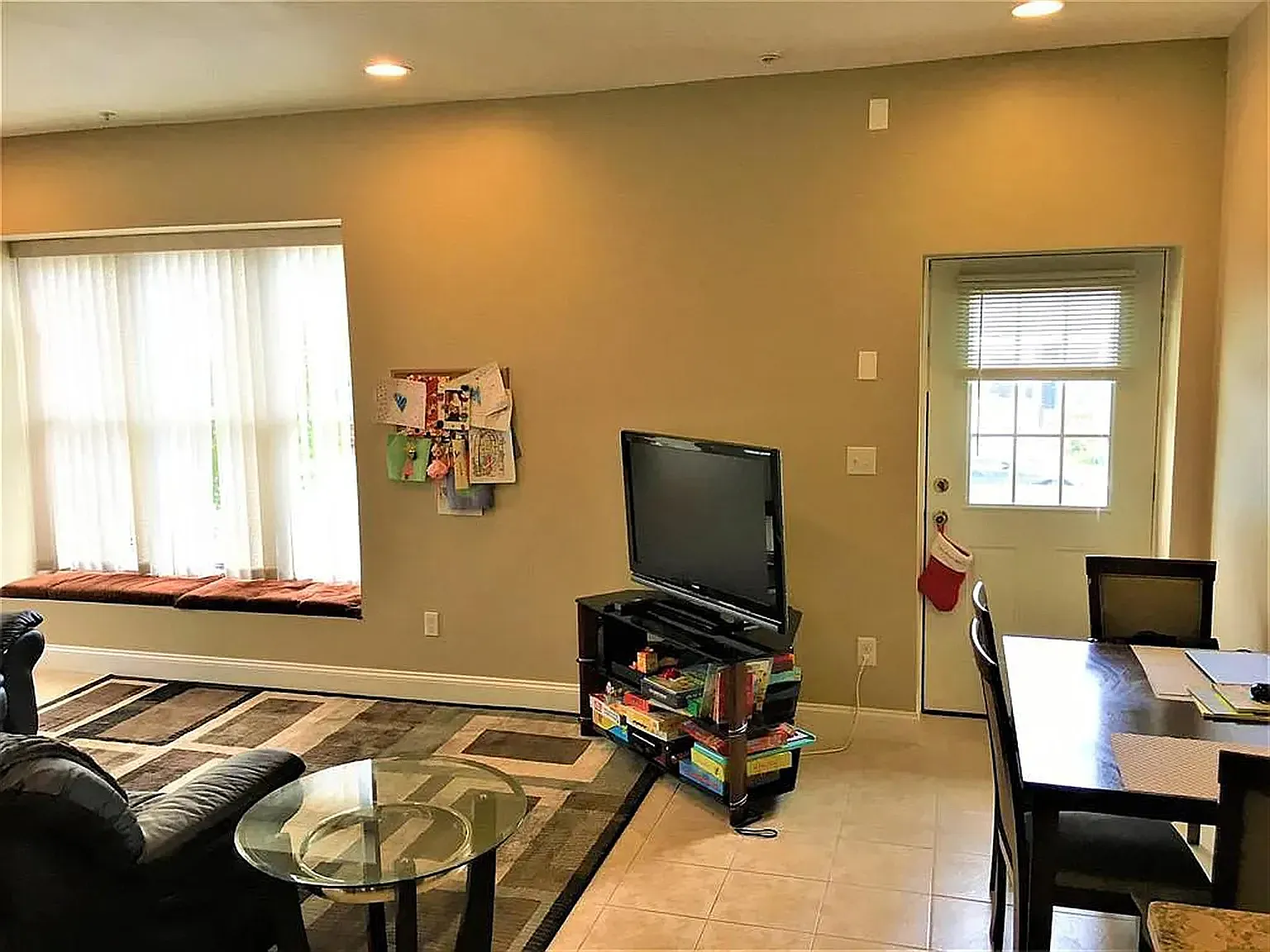 2 bed, 1000 sqft, $2,650 — Photo 4