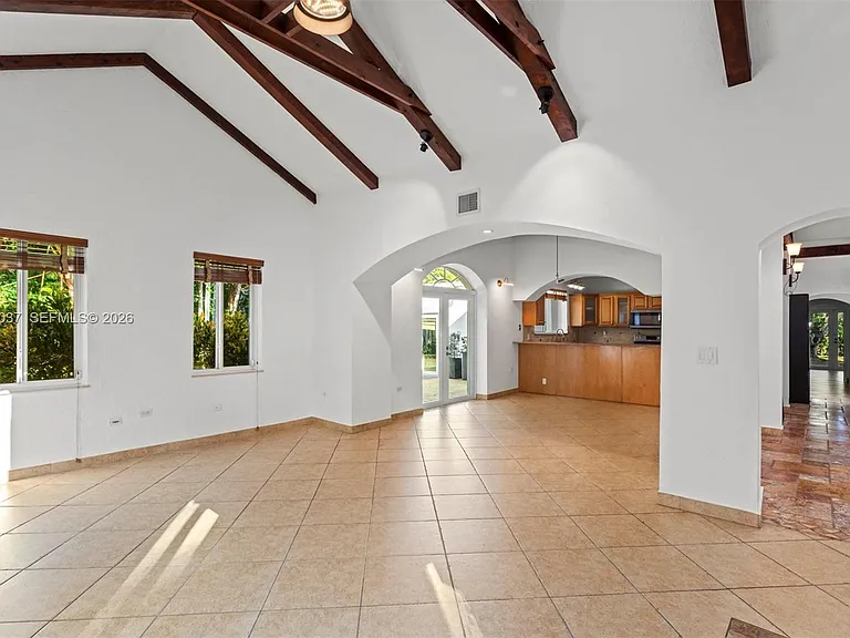 7975 Sunset Dr — Photo 15