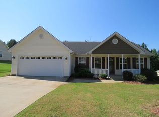 121 Care Ln, Greer, SC 29651