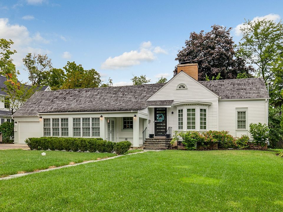 Darling fully renovated and expanded home near town and train